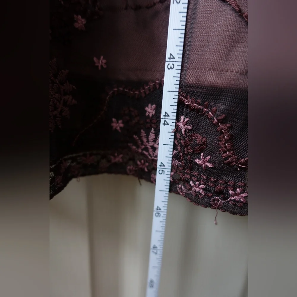 RW&CO. Y2k Sexy Lace Deep Plum V-Neck Midi Dress - Picture 11 of 13